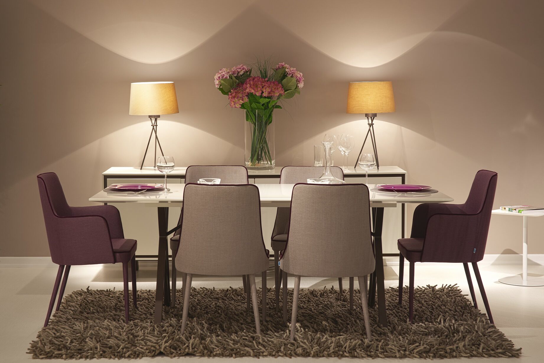 chair modern table interior indoor Kriica Online Web Designer Freelance